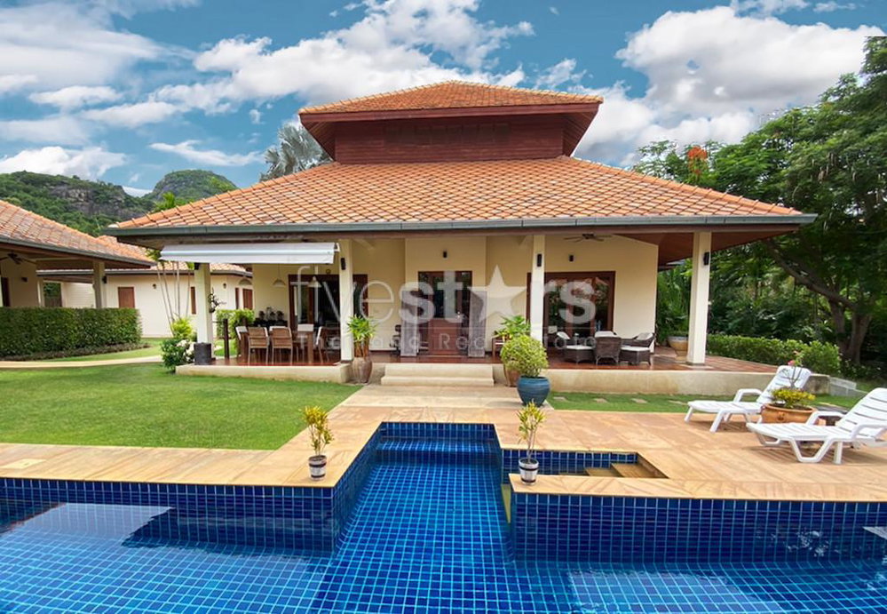 Bali-Style Luxury Pool Villa for Sale in Hua Hin Soi 116 1848651676