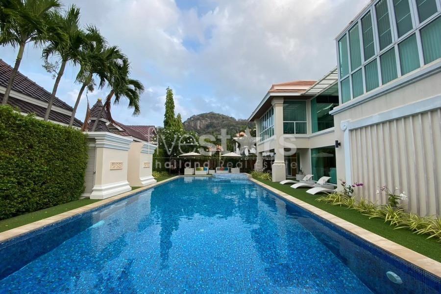 Stunning 5-Bedroom Villa with Mountain Views, Near Sainoi Beach in Hua Hin 3094931681