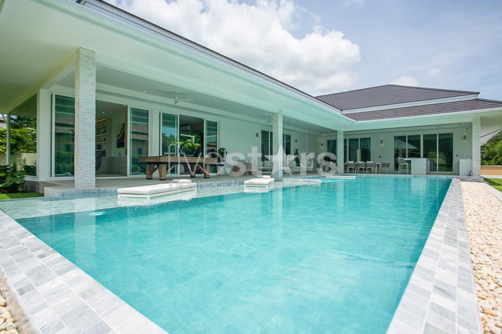 Luxurious 4-Bedroom Pool Villa for Sale on Palm Hills Golf Course 3481262199