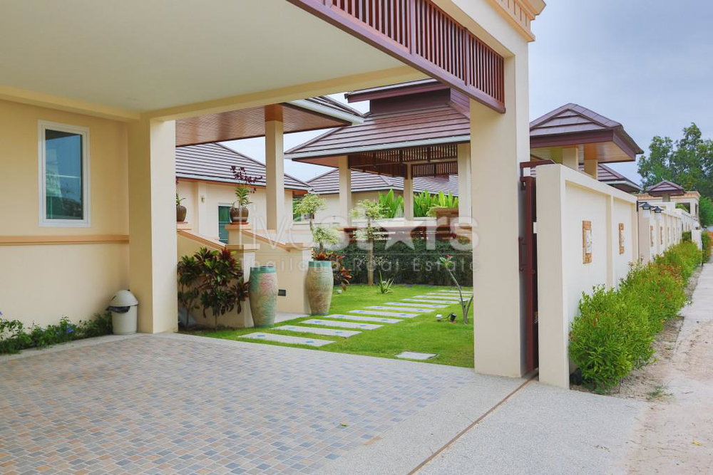 Breeze Hill Hua Hin : 3 Bed Pool Villa 3205836024