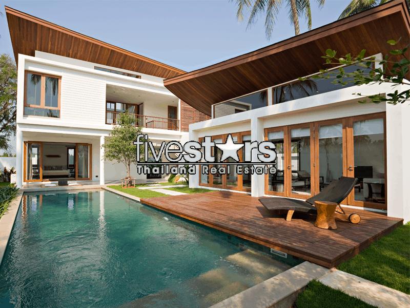 3 Bed, Modern Design Villa by the Sea 2326344270