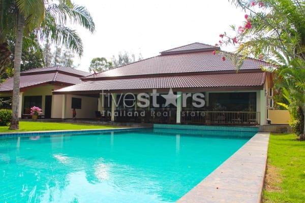 Palm Hills Golf Course : Luxury 4 Bedroom Pool Villa With Maids Quarters 3949662708