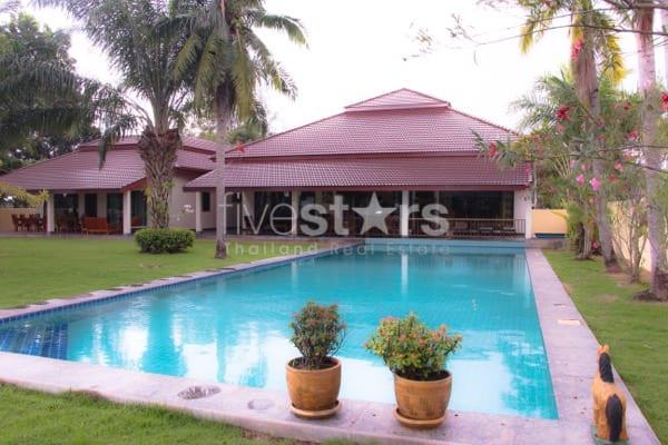 Palm Hills Golf Course : Luxury 4 Bedroom Pool Villa With Maids Quarters 3949662708