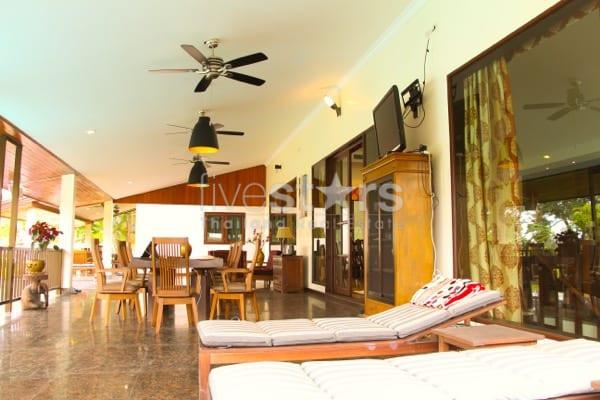 Palm Hills Golf Course : Luxury 4 Bedroom Pool Villa With Maids Quarters 3949662708