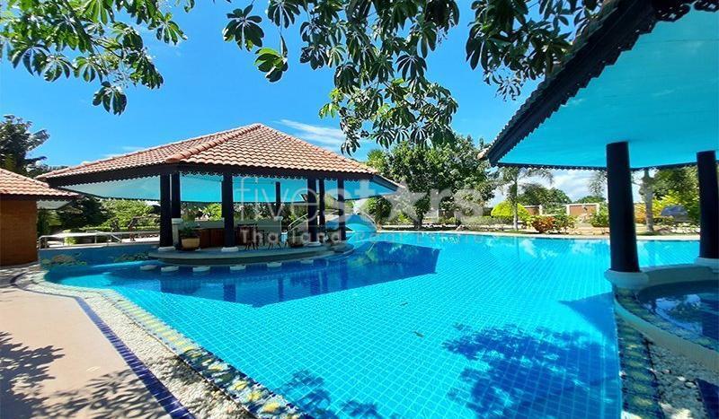 Stunning 11 Bed Mansion in West Hua Hin 3646780278