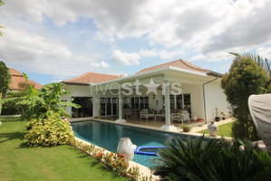 4 Bed Luxury Pool Villa on Large Plot 2440110504