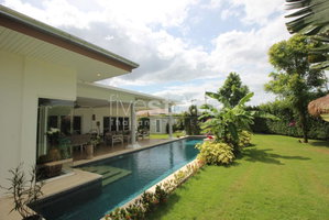 4 Bed Luxury Pool Villa on Large Plot 2440110504