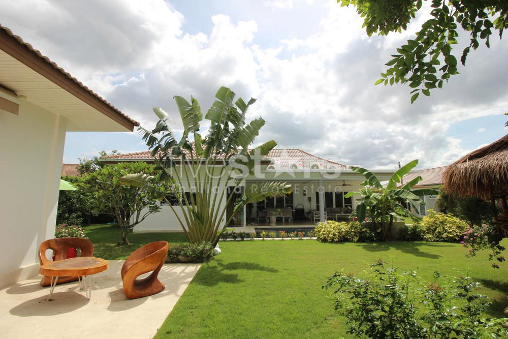 4 Bed Luxury Pool Villa on Large Plot 2440110504