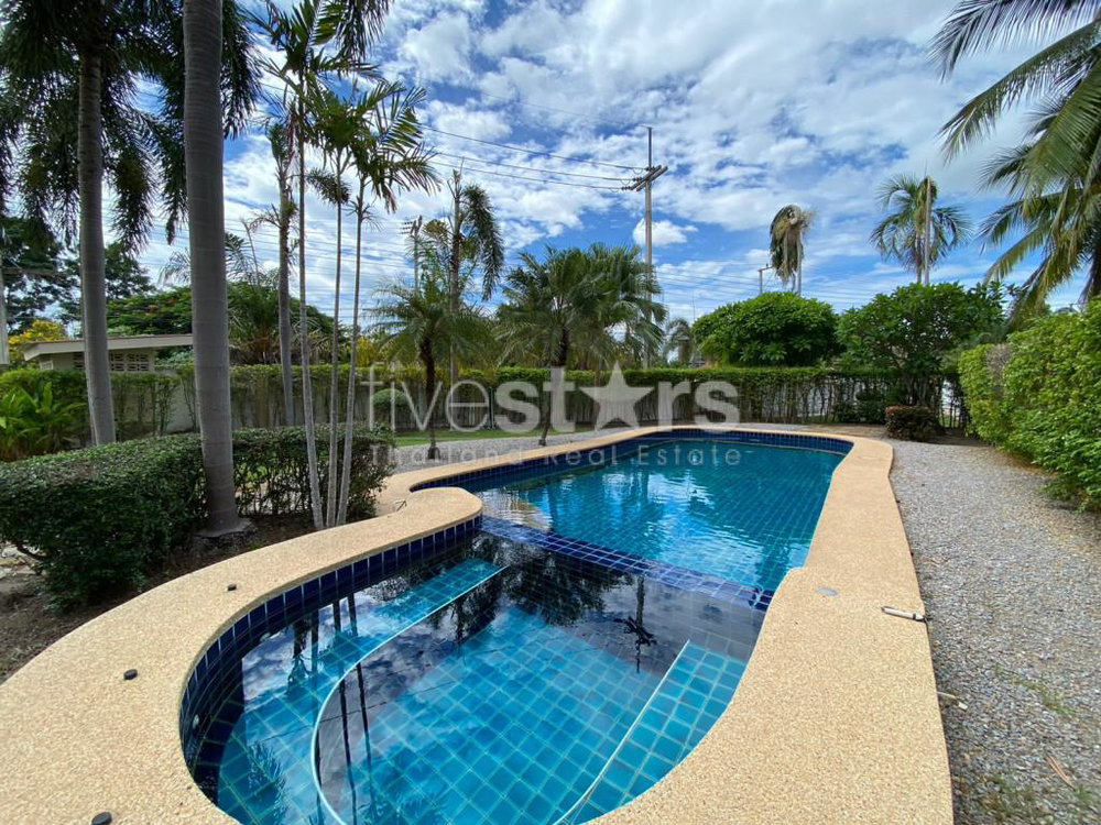 2 Story 3 Bedroom Pool Villa with Office In Bor Fai 2178702530
