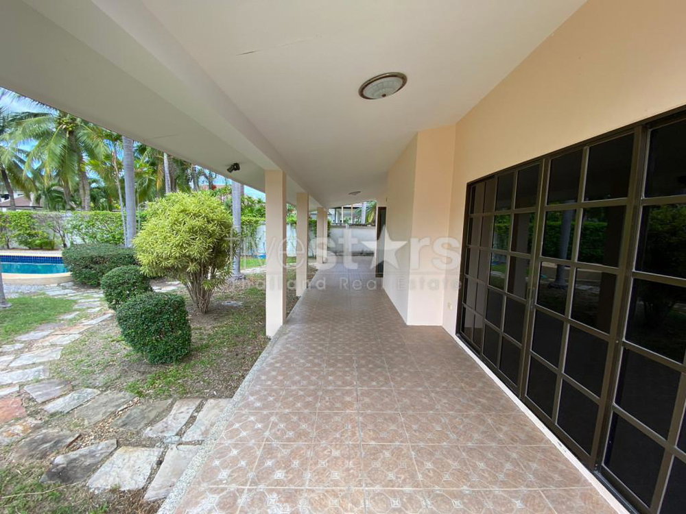 2 Story 3 Bedroom Pool Villa with Office In Bor Fai 2178702530