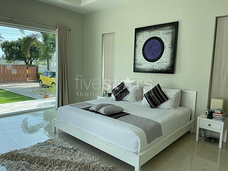 Modern Ready To Move In Pool Villa for sale in Samroiyot 800m from the Beach 1243932191