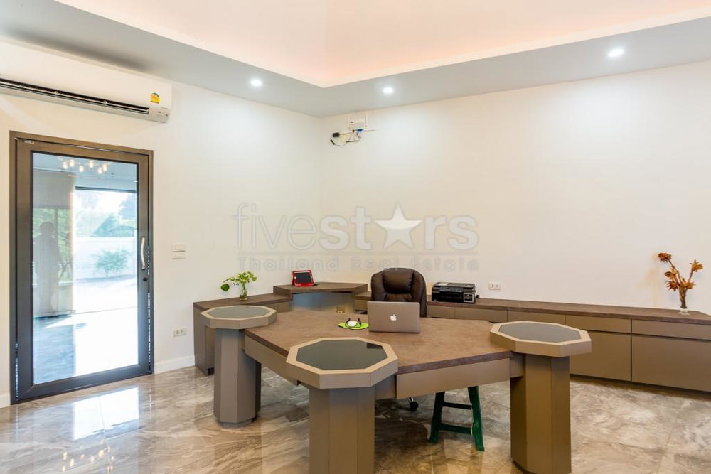 Riverside 4 Bed Modern Private Pool Villa For Sale in Pranburi 2867924737