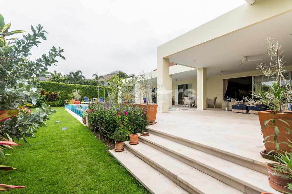 Baan Ing Phu Luxury Pool Villa with Mountain View For Sale 3392571108