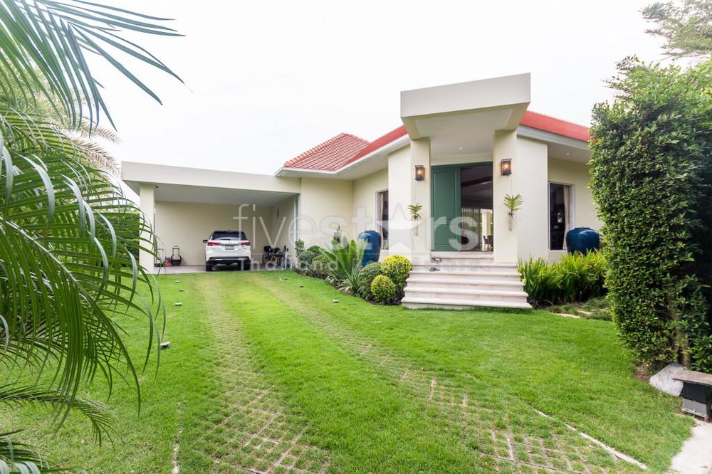 Baan Ing Phu Luxury Pool Villa with Mountain View For Sale 3392571108