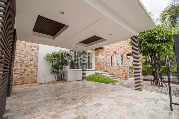 Modern 3 Bedroom Villa 1396692830