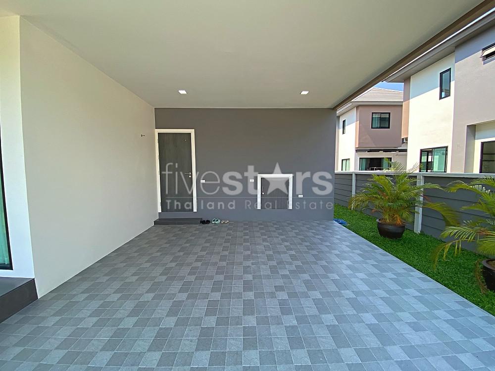 2 Story 3 Bed 3 Bath Villa Near Bluport Mall 1608564131