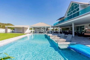 Black Mountain : Luxury 4 Bedroom Pool Villa 3887364873