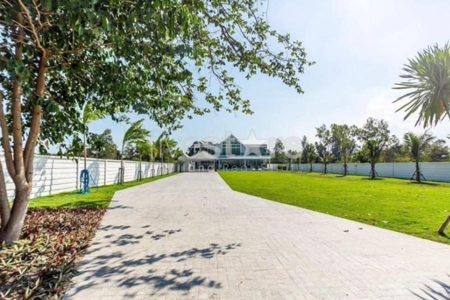 Black Mountain : Luxury 4 Bedroom Pool Villa 3887364873