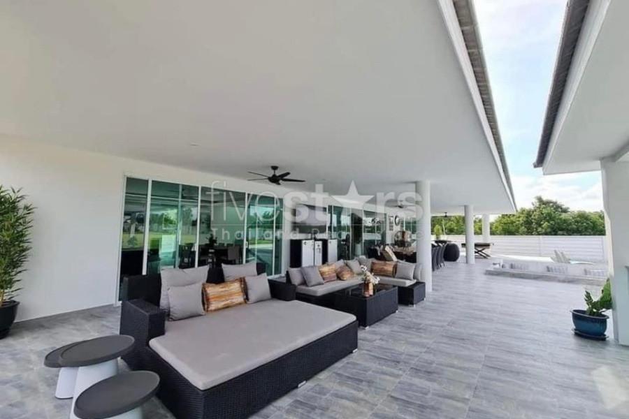 Black Mountain : Luxury 4 Bedroom Pool Villa 3887364873