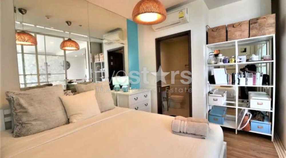 Sanctuary Lakes: Impressive Pool Villa on the Lake 1273400360