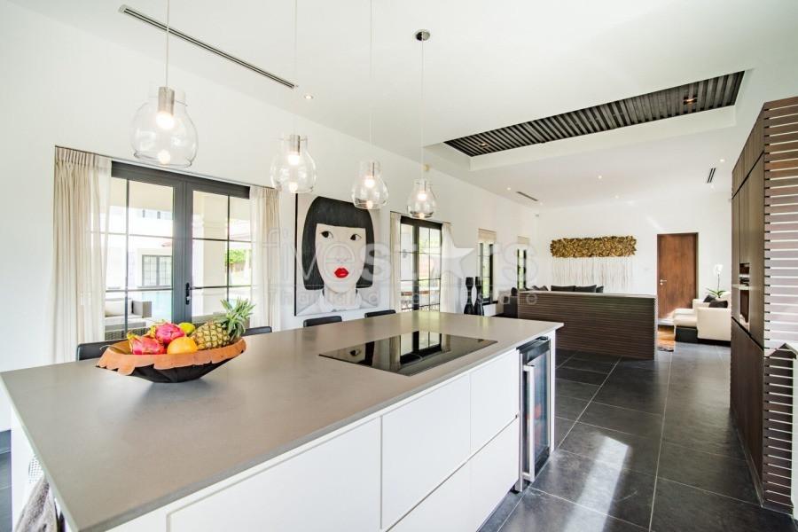 BelVida Estates: Ultra-Luxury 5-Bedroom Pool Villa for Exclusive Living 637177343