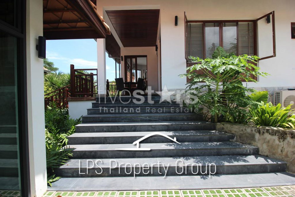 Unique 4 Bed Luxury Villa close to town (Sea Views) 3145310321