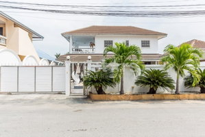 Good Value 2 Story House For Sale Chantha Village Hua Hin / Cha Am 3430846695