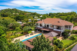Amazing 9 bed, 8 Bath Pool Villa on Palm Hills Golf Course 3155453032