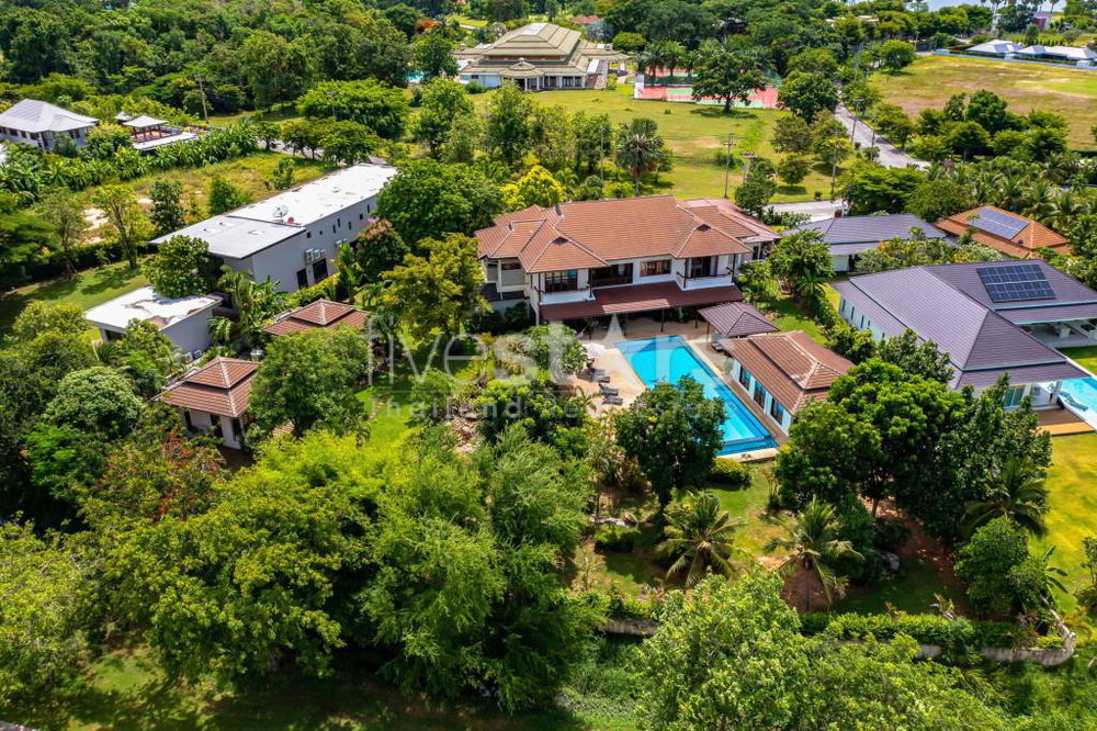 Amazing 9 bed, 8 Bath Pool Villa on Palm Hills Golf Course 3155453032