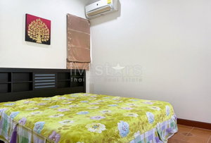 2 Storey : Stand Alone House On A Big Land Plot 536516087