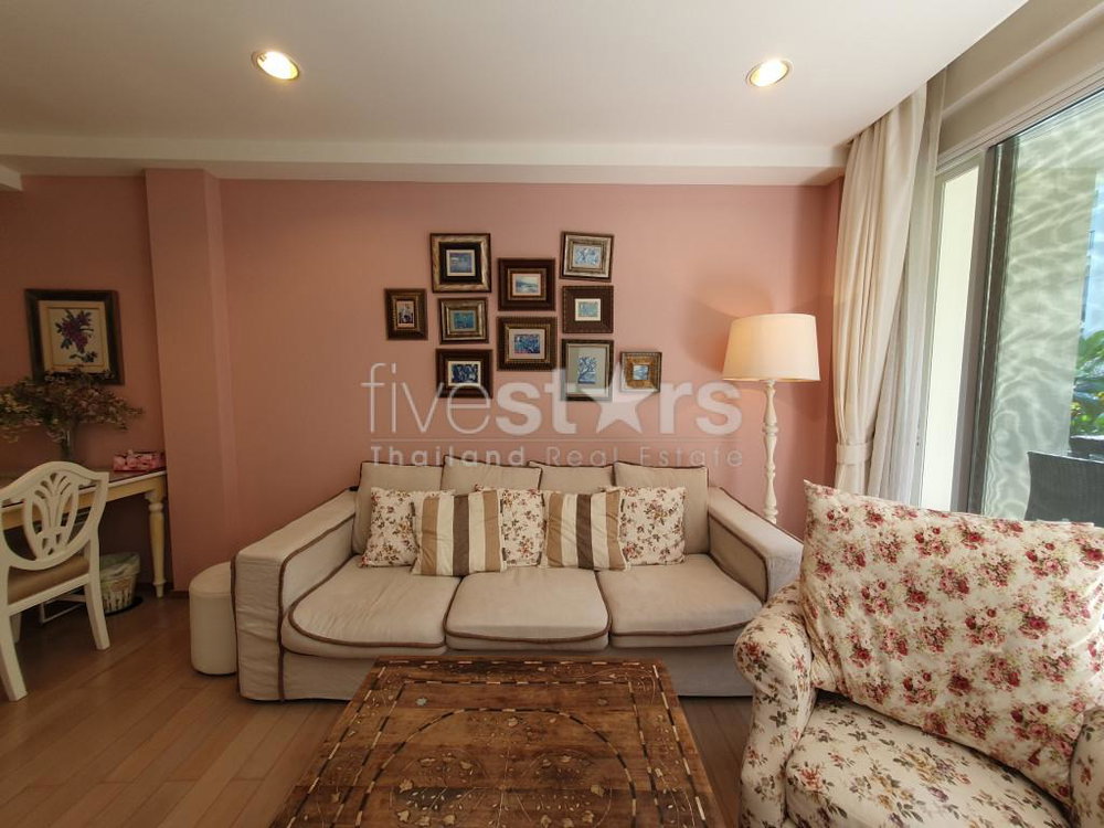 Palm Beach Village: 4 Bedroom Villa 2174615636