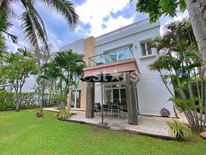 Luxurious 4 Bedroom 2 Storey Villa On Private Residence 1871733112