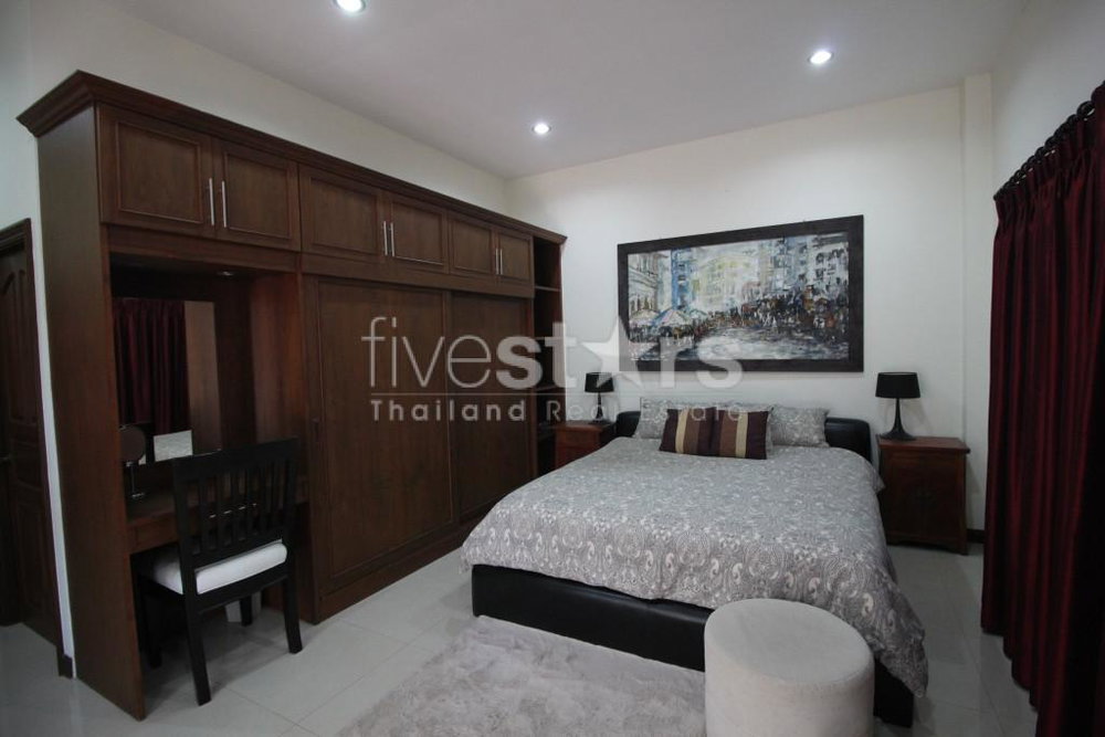 6 Bedroom Luxury Private Secure Villa For Sale 210853989