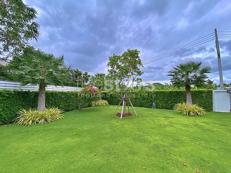 Stunning 4 Bedroom Pool Villa With Dramatic Hill Views 3609403391