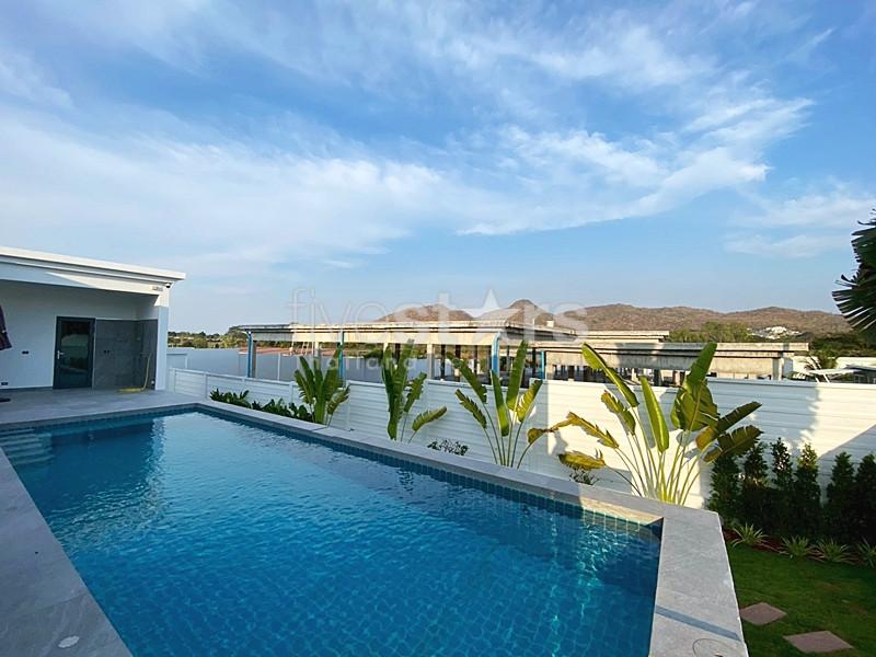 Modern Renovated 2-Bedroom Villa with Tropical Garden in Thap Tai, Hua Hin 507051968