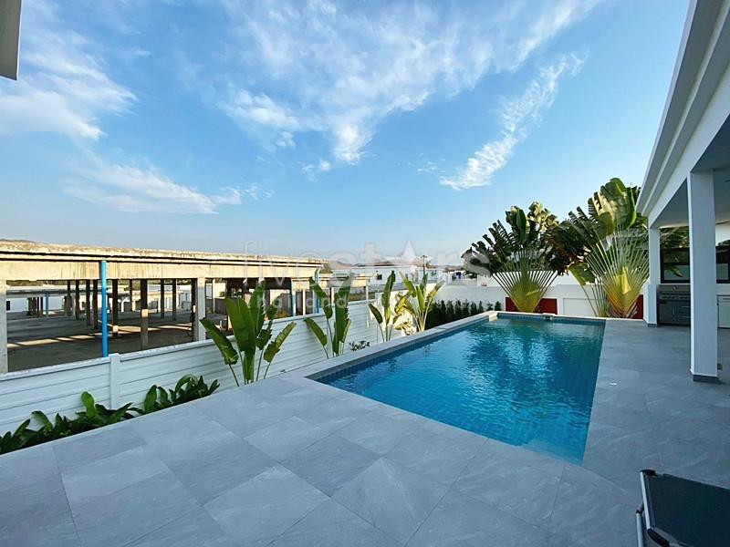 Modern Renovated 2-Bedroom Villa with Tropical Garden in Thap Tai, Hua Hin 507051968