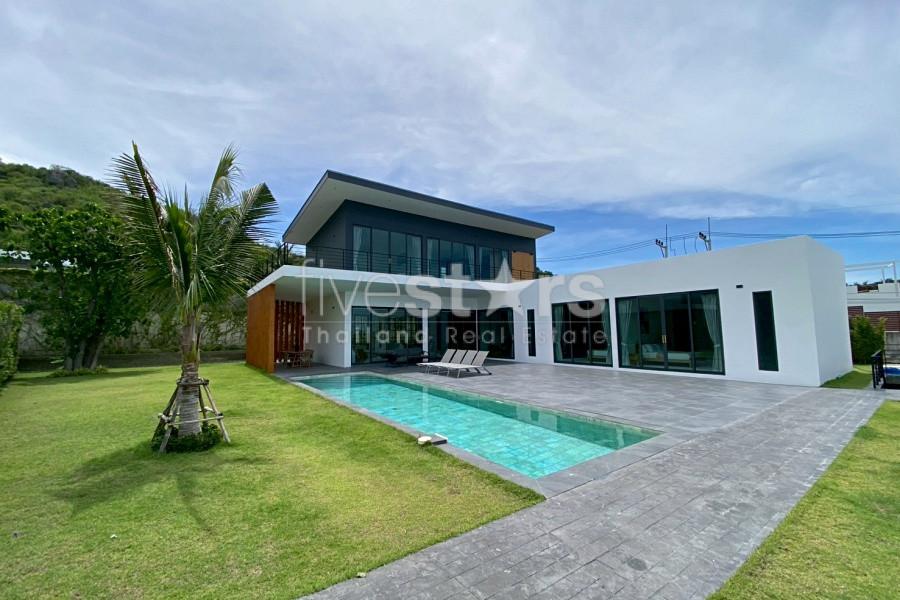 Elegant 5-Bedroom Modern Pool Villa with Mountain Views at Phu Montra K-Haad, Hua Hin 223545938