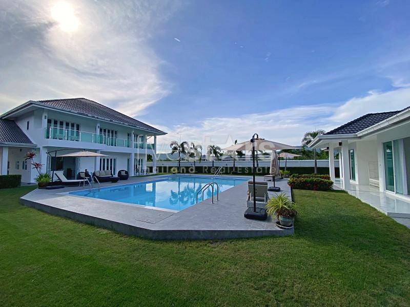 Private 7-Bedroom Villa Estate with 9 Bathrooms, Guesthouse, Games Room & Pool in Hin Lek Fai – Optional Extra Land 3828395879