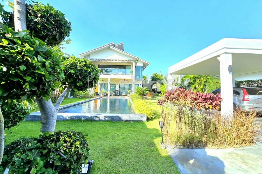 Spacious 4-Bedroom Two-Storey Pool Villa on Soi 112 with No Common Fees 4024855878