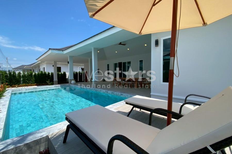 Modern European-Style 3-Bedroom Pool Villa for Sale in Central Hua Hin 1521462054