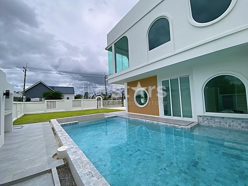 Spacious Family Pool Villa Near Black Mountain | THB 5.69M 3390092983
