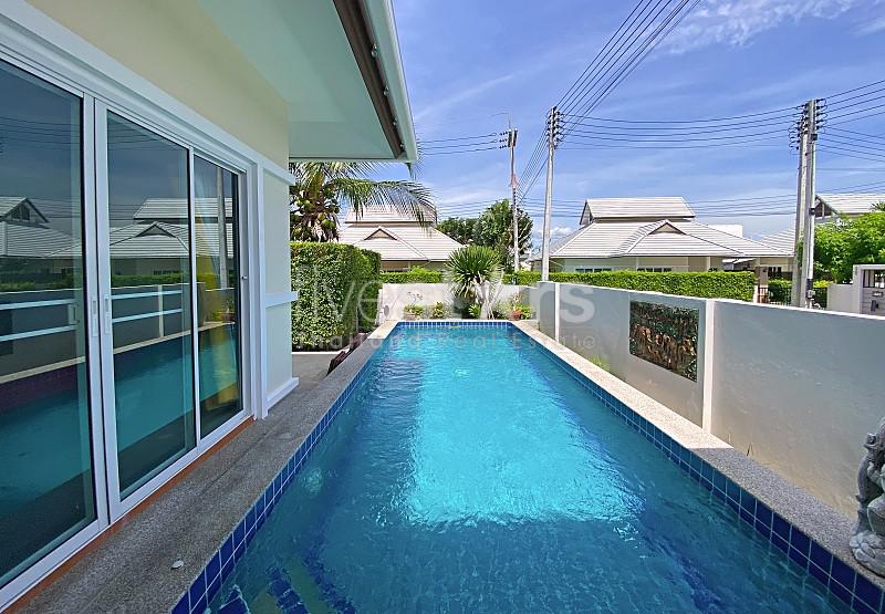 Spacious 3-Bedroom Villa with Pool & Tropical Garden at Emerald Scenery – THB 5.79M 2752296800
