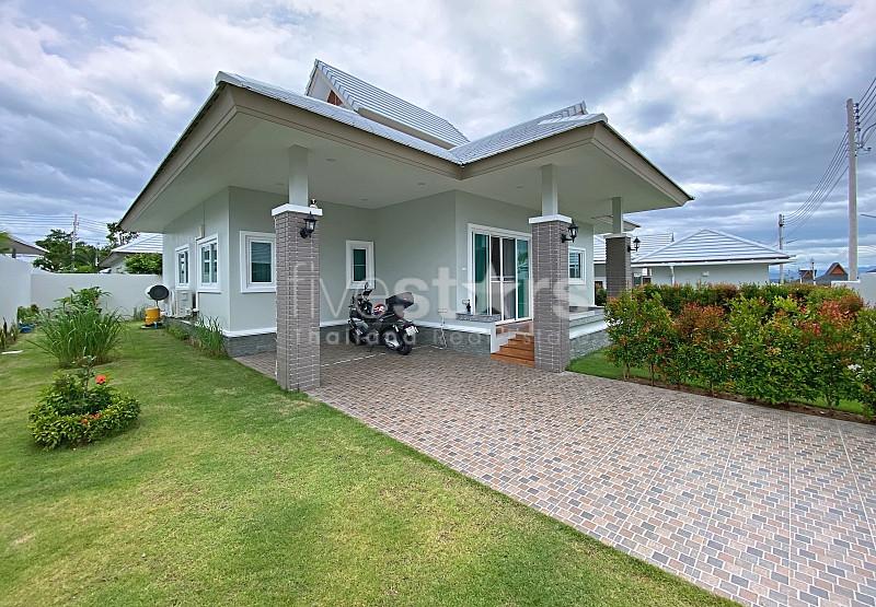 Modern 3-Bedroom Villa for Sale at Emerald Valley 2459015427