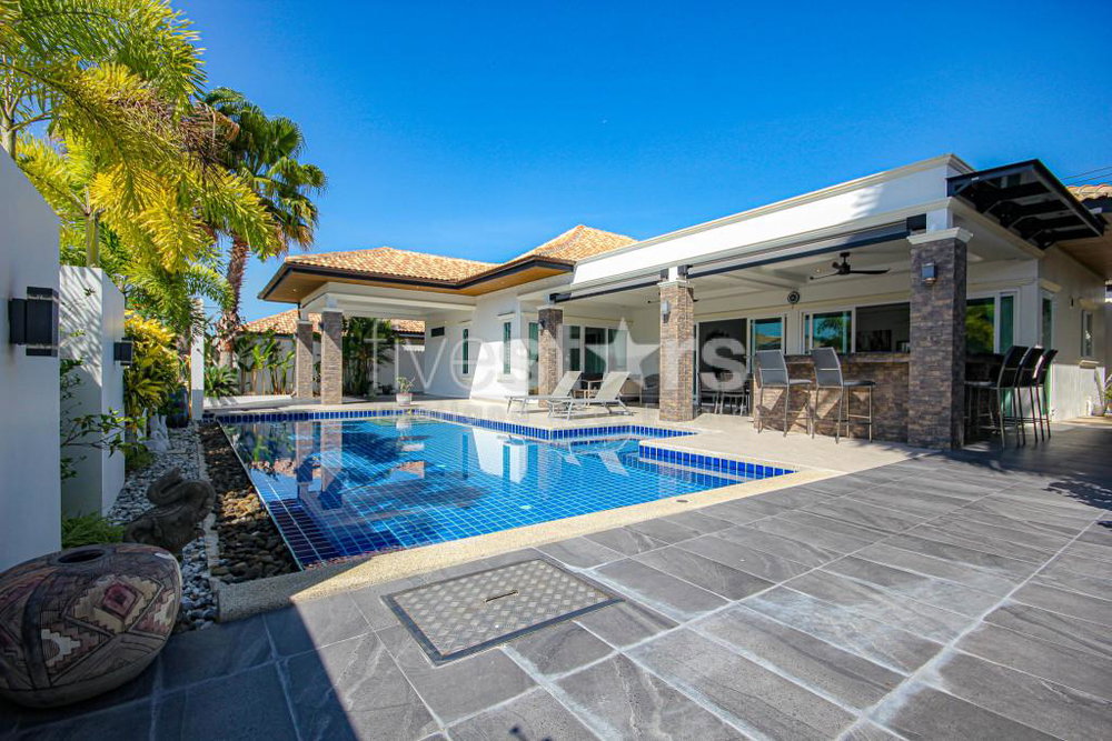 Stylish 3-Bedroom L-Shape Pool Villa in Orchid Paradise Homes 2090858543