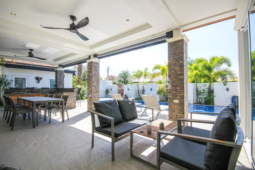 Stylish 3-Bedroom L-Shape Pool Villa in Orchid Paradise Homes 2090858543