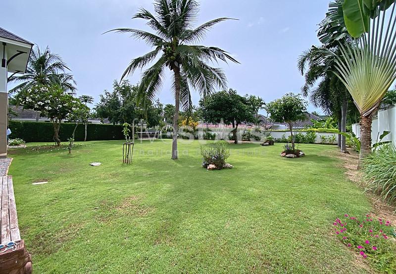 Executive 4-Bedroom Pool Villa with Guest Studio on Rare Double Plot in Khao Tao 3808128396