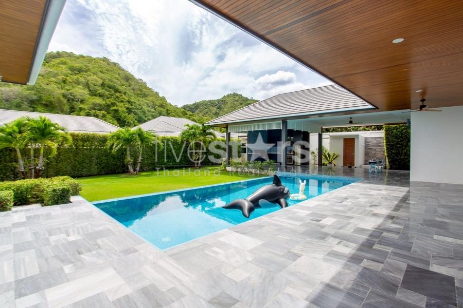 Spacious 3-Bedroom Villa with Premium Outdoor Living – Full Freehold | Soi 112, Hua Hin 2622099761