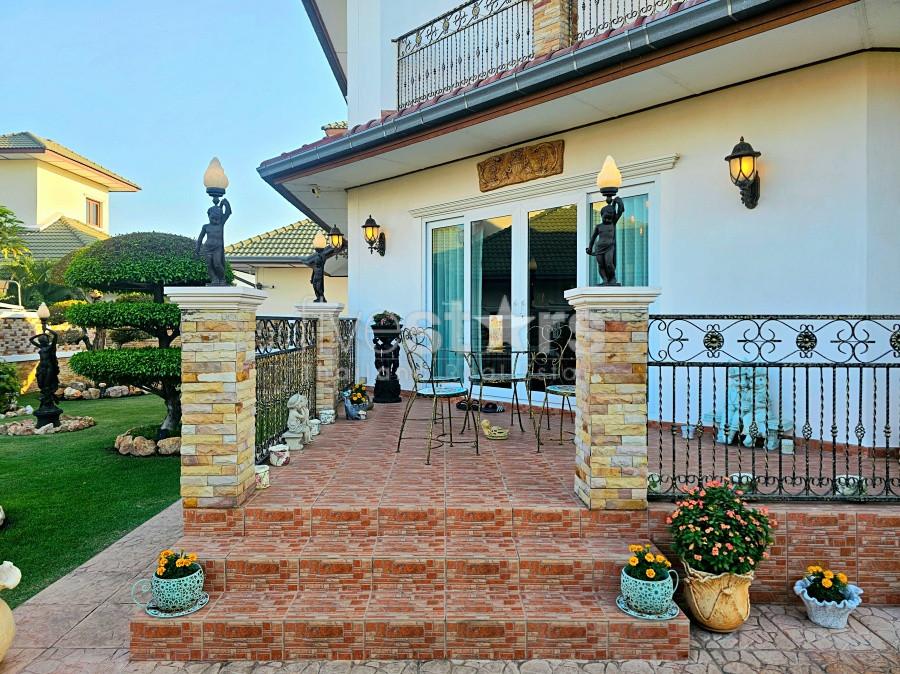 Natural Hills 1, 2 Storey Villa, 3 Bed 2.5 Bath in Hua Hin Soi 6 For Sale 2236686448