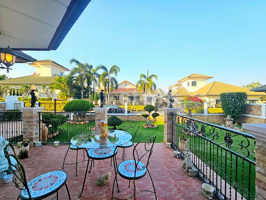 Natural Hills 1, 2 Storey Villa, 3 Bed 2.5 Bath in Hua Hin Soi 6 For Sale 2236686448