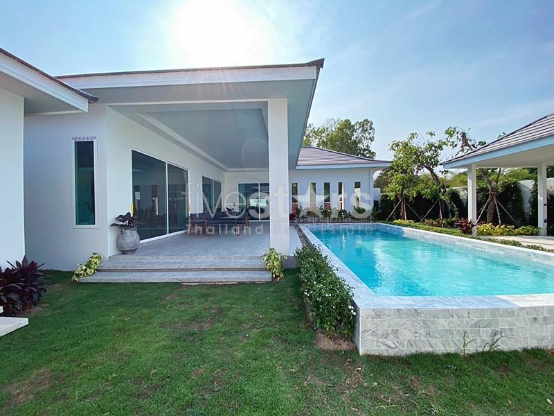 Fully Furnished 4-Bedroom Pool Villa for Sale at the Top of Soi 88, Hua Hin 3116157632